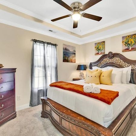 Villa Cozy 2B Townhouse King Bed Free Parking Tv In Brs Concord Exterior foto