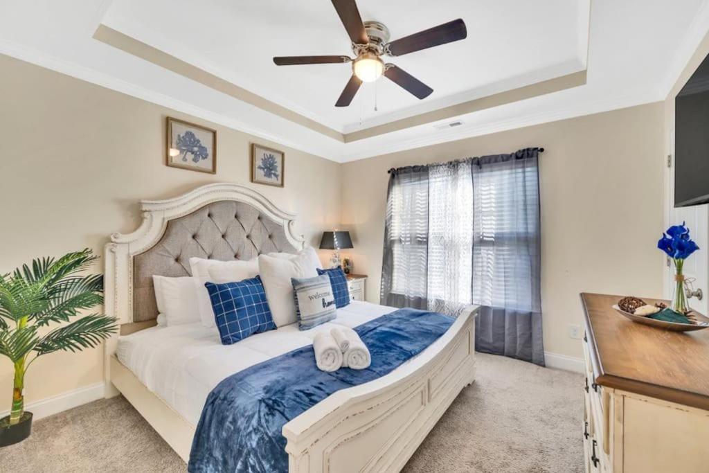 Villa Cozy 2B Townhouse King Bed Free Parking Tv In Brs Concord Exterior foto